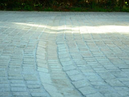 Pavage-granit-beige-combrit-capp-paysages