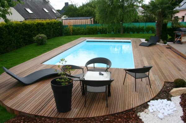 Terrasse bois piscine capp paysages paysagiste fouesnant 96dpi 1 - Terrasses bois et composite