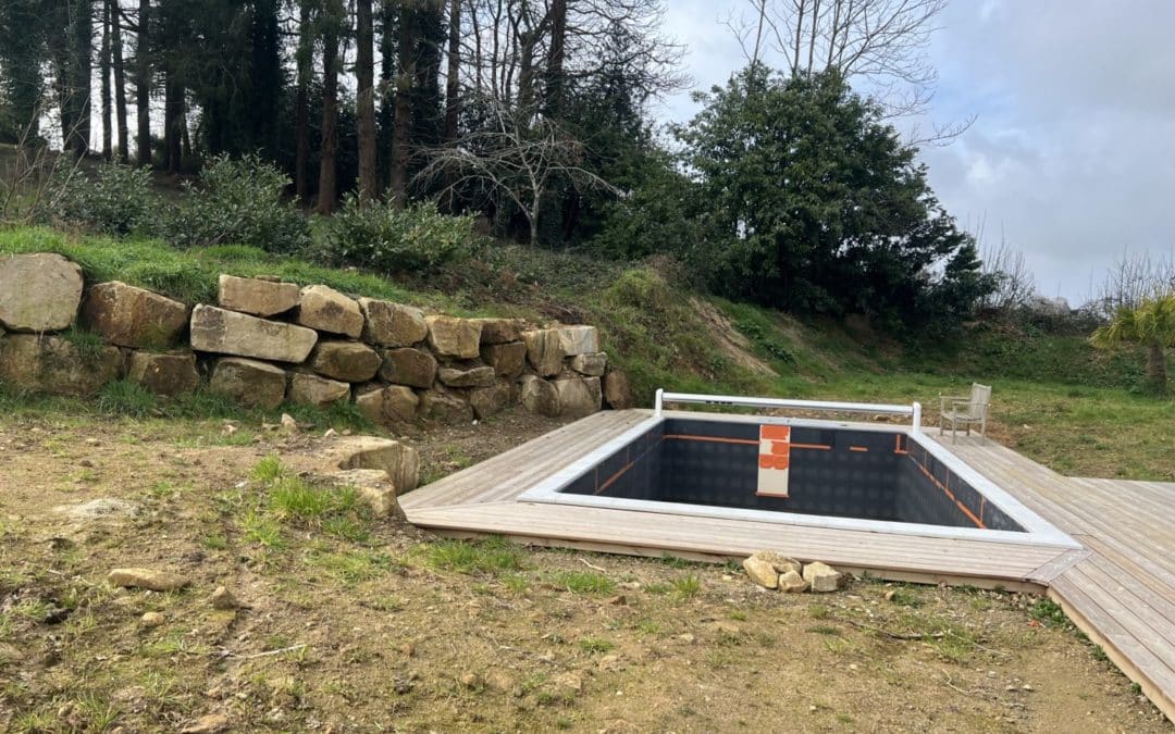 Pose d’une clôture et engazonnement à Pleuven