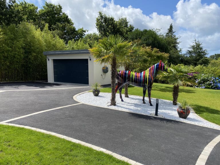 ALLEE garage abri et enrobe avec chainette paves fouesnant - Fouesnant Bénodet