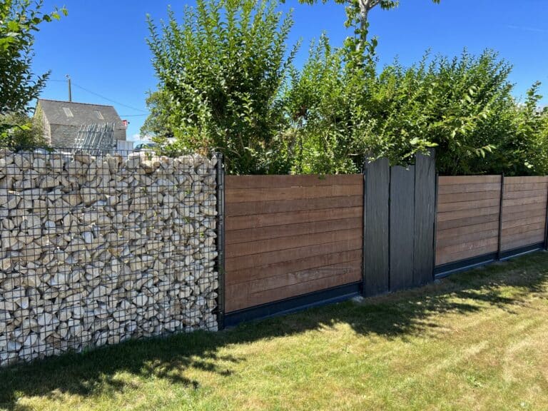 CLOTURE palissade bois exotique lames horizontales gabions palis pleuven - Fouesnant Bénodet