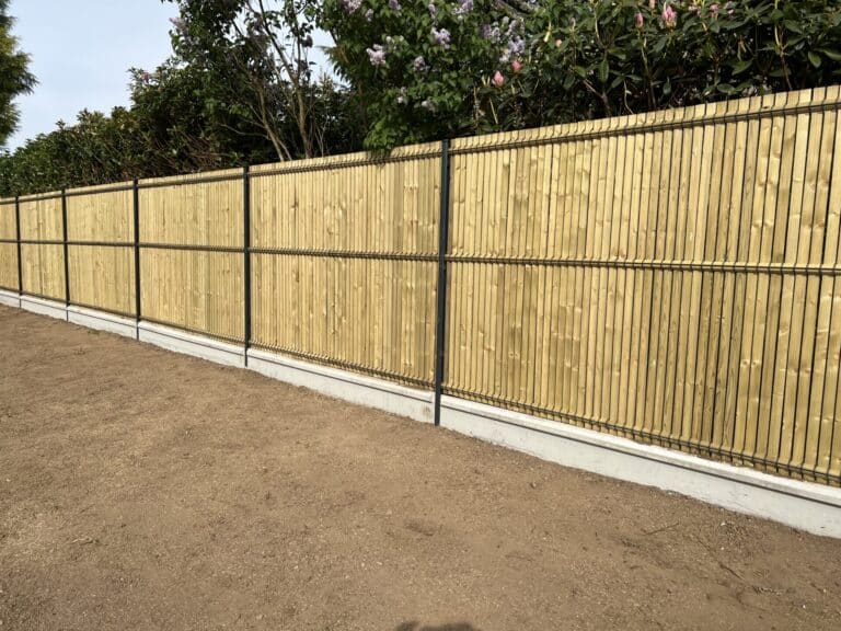 CLOTURE rigide avec occultants bois Pin clohars fouesnant - Fouesnant Bénodet